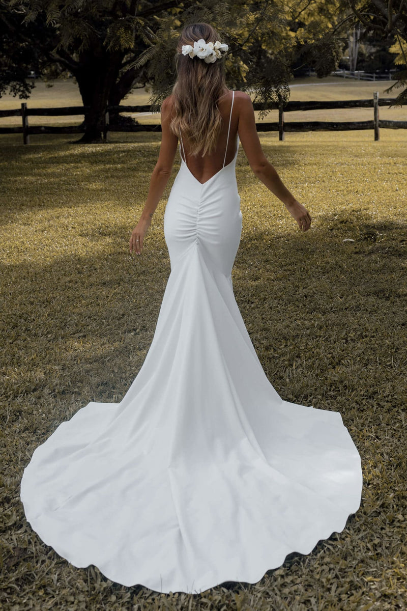 fitted lace wedding dress Spaghetti Straps Lace Fit and Flare Wedding Dresses Overskirt Appliques Detachable Satin Backless Bridal Gowns main image 1