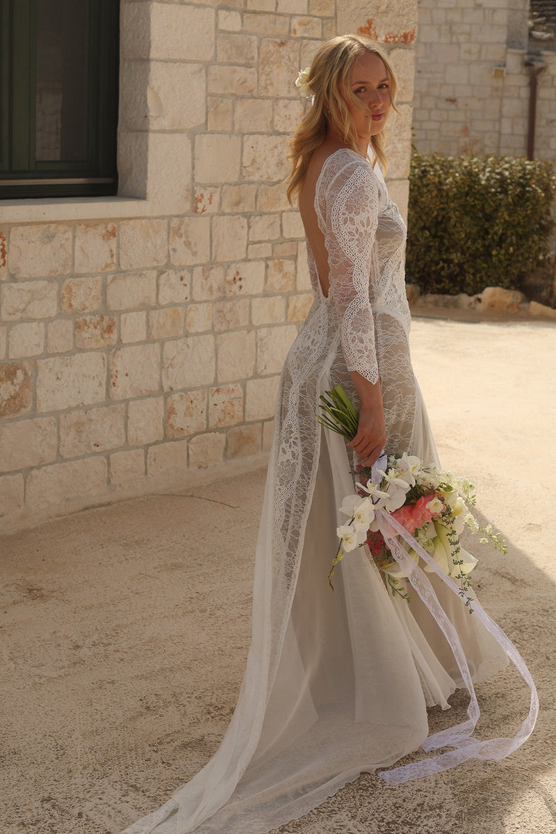 Grace Bride Amelia in the Inca Gown – Grace Loves Lace EU