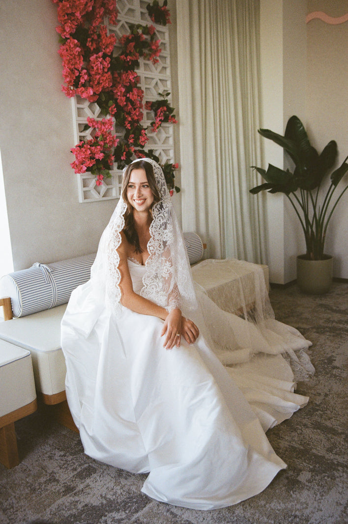 Grace Bride Naila in Vittoria by @kyle.ingram