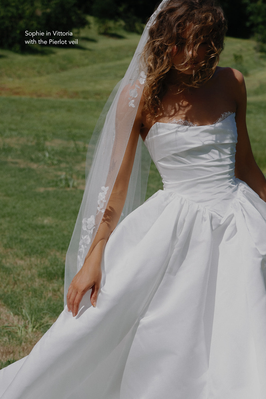 Free veil promotion - GOWNS