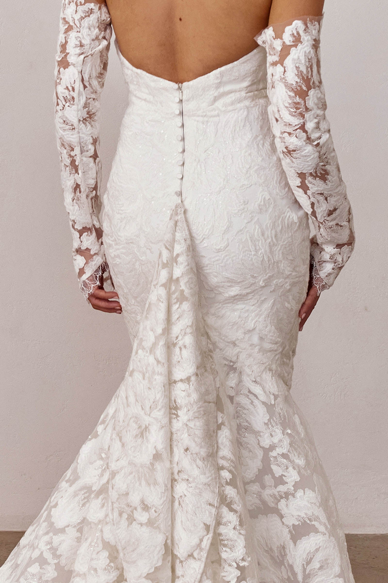 Back detailing of Opaline_XS_