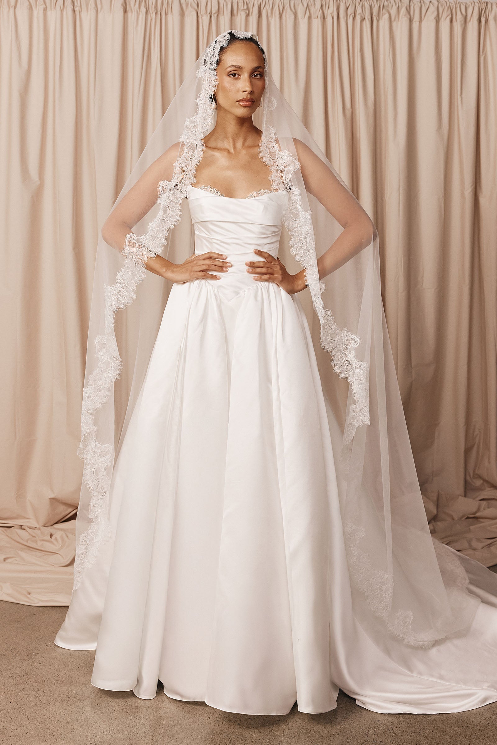 lace wedding dress with veil Ivory appliques V106 This Stunning Floral Lace with Sequins Cathedral Veil Bridal Veil Wedding Veil is perfect for a romantic bohemian wedding Sheer Lace Corset Bridal Gown