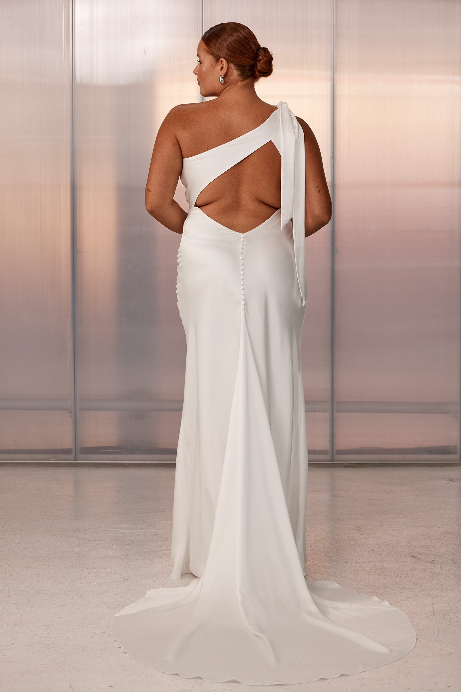 one shoulder wedding dress uk Aire