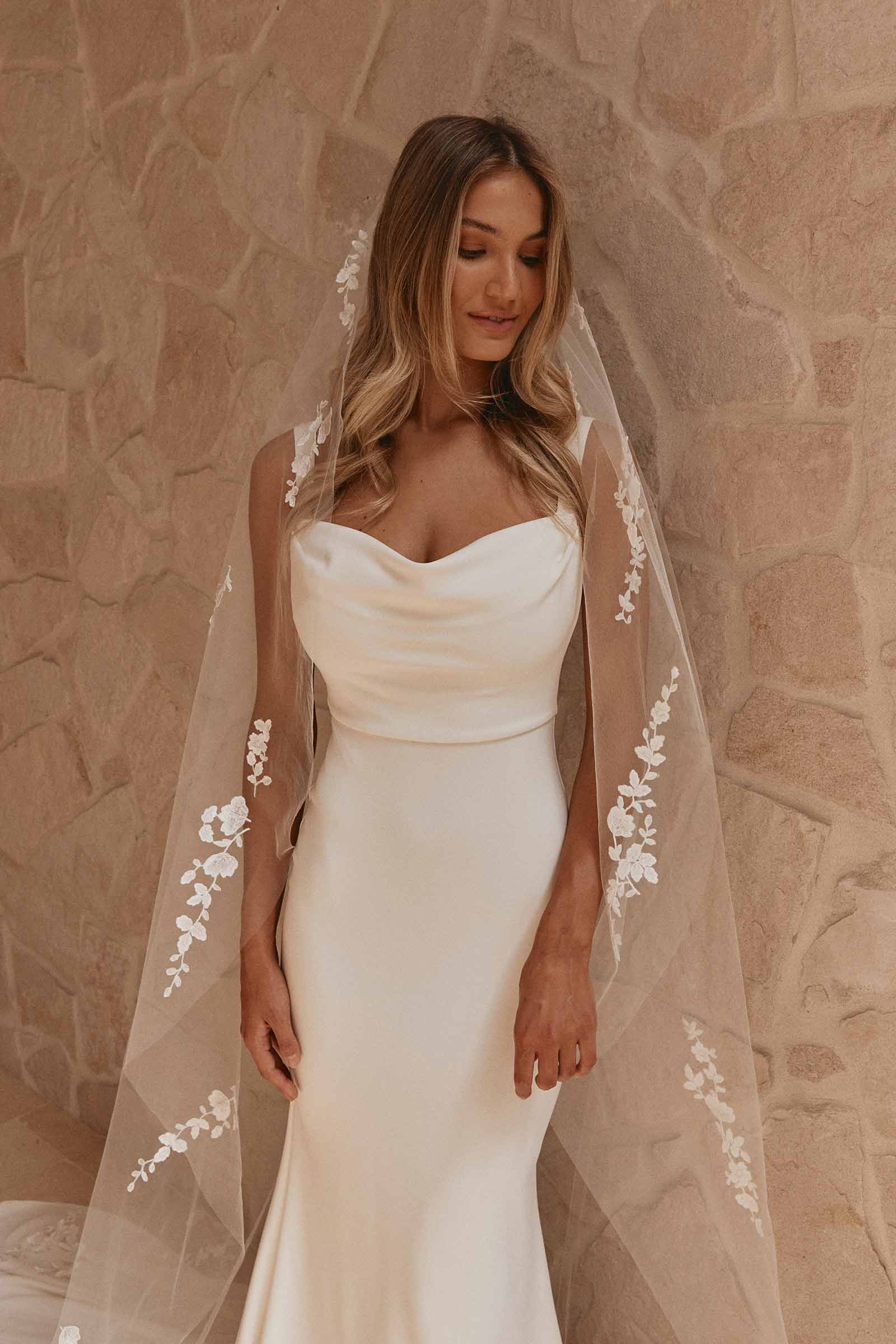 Grace | Crepe Fit & Flare Wedding Dress Grace Loves Lace EU Grace | Crepe Fit & Flare Wedding Dress Grace Loves Lace EU